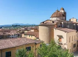 Awesome Apartment In Pescia With Wifi