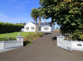 Ardmore Cottage - Failte Ireland Quality Assured, holiday home in Muff