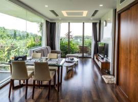 1BR, 1 Sofa bed Luxurious 5-stars Flamingo Resort., nhà nghỉ dưỡng ở Phúc Yên