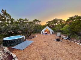 The Juniper Ranch and Retreat, Zelt-Lodge in Canyon Lake