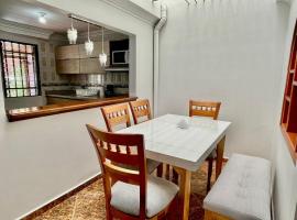 Best Location near Mayorca Mall Up to 10 guest, hotel in Sabaneta