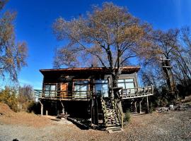 Sendero del Zorro, Km 41,5 ruta N-55, cottage in Chillán