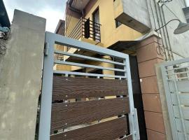 Aien's Apartelle, pet-friendly hotel in Mati