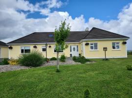 Tullaleagan Guesthouse, guest house in Oughterard