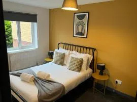 3 bedroom house with parking