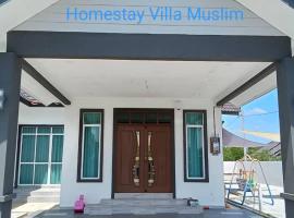 Homestay Villa Muslim Kuala Terengganu with pool and parking, cabin in Kuala Terengganu