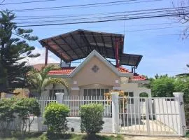 Cebu 2 Bedrooms House -WIFI