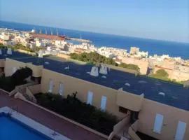 Apartamento reformado con piscina y vistas