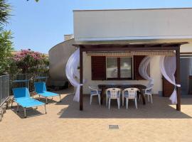 Spiaggia sotto torre [Wi-Fi]，位于卡拉赛达的海滩酒店