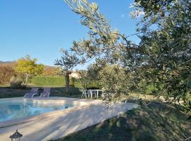 Maison au calme entre vignes et Luberon, maison de vacances à Saint-Martin-de-la-Brasque