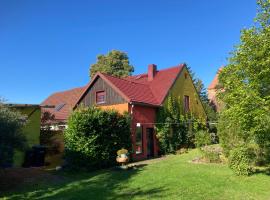 Villa Kunterbunt: Urgemütlich und fast perfekt, self catering accommodation in Hohen Wangelin