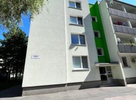 Free Wifi - Urban Oasis Rentals, apartment in Bratislava