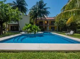 Marysol private beach D12 next to nomads