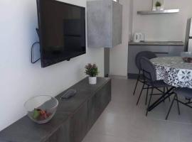 Sunquest court, rental liburan di St Paul's Bay