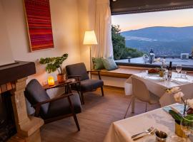 Maim Haim Tzfat - Boutique Suites Prime location Old City Tzfat, hotel in Safed