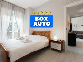 The Green House - Private Parking and Balcony, hotel malapit sa IULM University, Milan