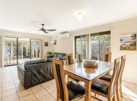 Breather - Pet Friendly Holiday Home - Holiday Yamba