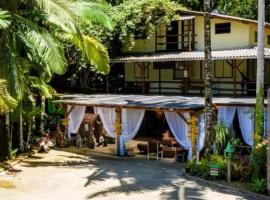 Sitio do Sol suíte romântica, hotel in Guabiruba