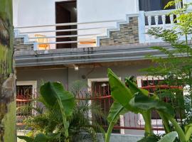 Cebu City 3 bedrooms split house 2nd floor-WIFI, pet-friendly hotel in Cebu City