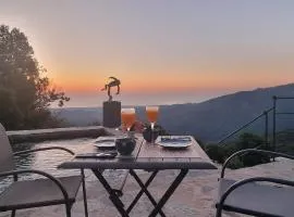 Domaine COLONNA SANTINI ,Chambre d hôtes Piscine, sauna, spa、PorriのB&B