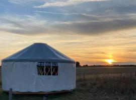 FERME DU CAROIRE, camping de lujo en Azay-le-Ferron