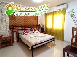 Verano GuestHouse、タグビラランのゲストハウス