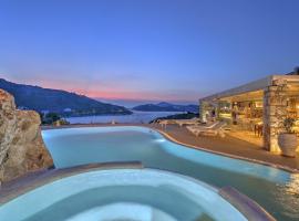 Eirini Luxury Hotel Villas: Grikos şehrinde bir kulübe