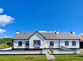Teach Róisin-Traditional Irish holiday cottage in Malin Head., feriebolig i Malin