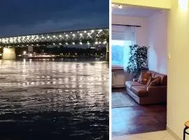 Danube Riverside Apartment with quite workplace