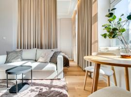 Poniatowskiego Parkside Studio~Parking and lift