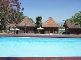 Le Desa Resort Syariah, hytte i Wonosobo