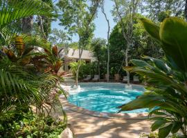 Suites at TreeTops Tulum, hotel em Tulum