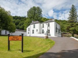 Mount Eagle - Sleeps 24 with Hot tub, hotel in Limerick