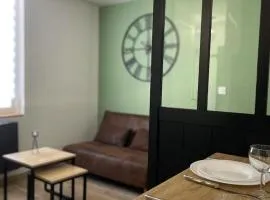 Studio moderne et tout équipé