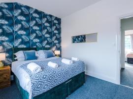 Lovely 4 Bed/ Monthly Discount/ Bottle, apartemen di Litherland