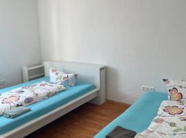 Apartament mit Schlafzimmer, cheap hotel in Hugsweier
