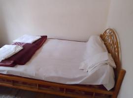 HÔTEL AUBERGE ETOILE DADES, hotel v destinaci Imdiazene