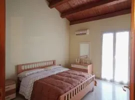 Casa elegante con terrazzino in centro paese