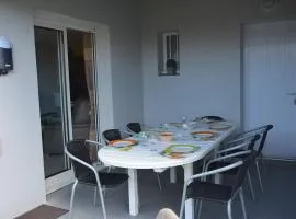Maison rénovée 4 pièces, terrasse, parking, proche plage et centre-ville - Saint-Gilles-Croix-de-Vie - FR-1-224-32