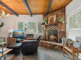 Brunos Bungalow，位于大熊湖的酒店