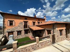 La Traviesa de la Demanda, cabana o cottage a Cabezón de la Sierra