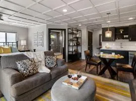 Honeysuckle Villa- Romantic Getaway
