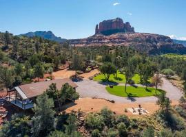 Walk to Cathedral Rock and Oak Creek in minutes, hotel Sedonában