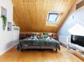 Chalet Like Upstairs Private Suite、エティオルのシャレー