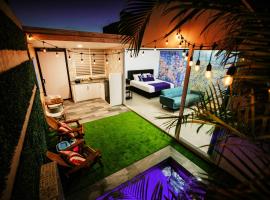 Privada Stays - Lofts with Private Pool and Oasis, near Eagle Beach, hotel in Eagle Beach