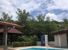 Pé na Areia, hotel with parking in Goiana