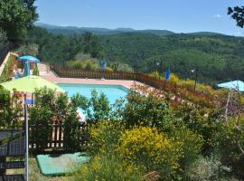 Country House Il Prato, hotel a Messenano