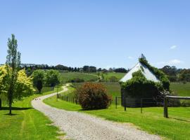 Summerland, farm stay in Merricks