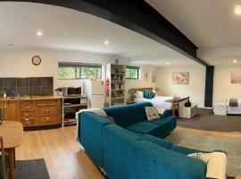 GOLDFIELDS STUDIO APARTMENT, Beaconsfield - Fully Self-contained, air-conditioning, hotel económico en Beaconsfield