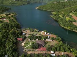 Agora Farmhouse, plážový hotel v destinaci Koman